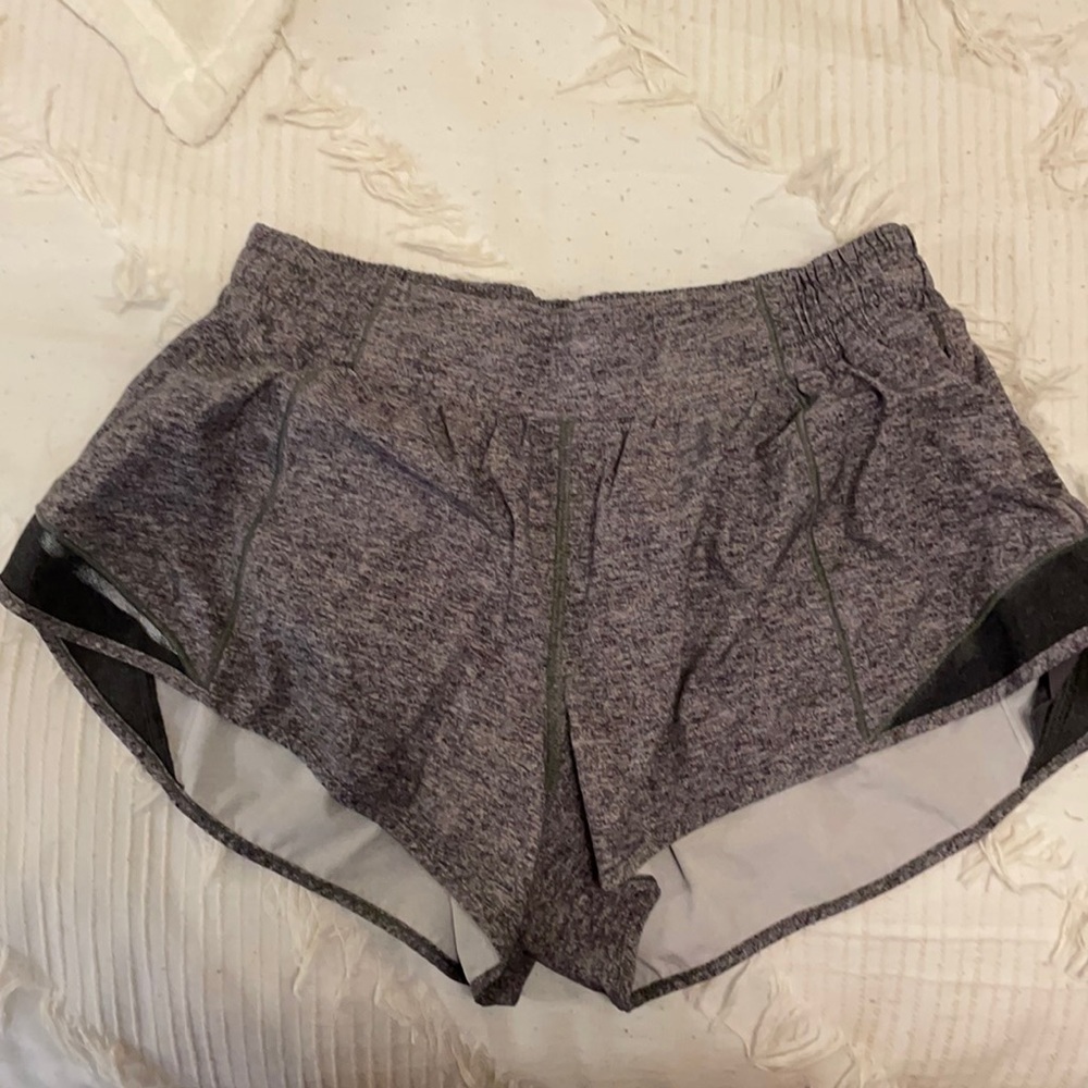2.5 inch. Worn once great condition!